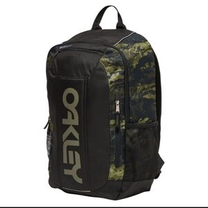 Oakley Enduro 20L 3.0 Backpack 921416 - New - Tiger Camo Green NWT